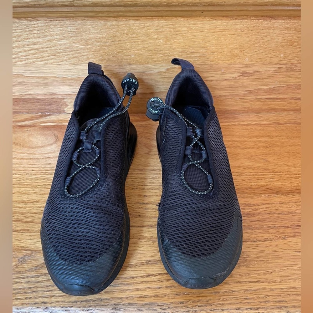 Kids NIKE Air Max 270 Walking Shoes Sz 3Y